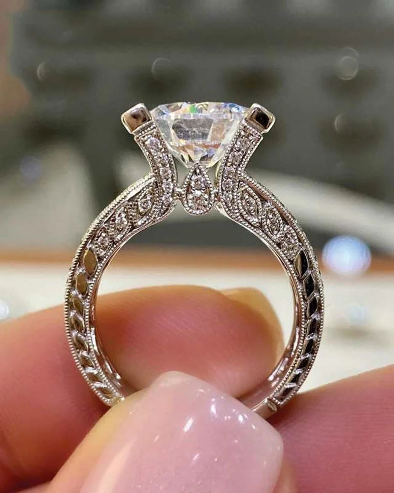 Luxurious Fashion Silver Color Wedding Rings for Women Exquisite Inlaid with White Zircon Party Engagement Ring Jewelry